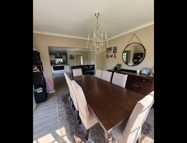 3 BEDROOM HOUSE FOR SALE IN CLIFTON HILL ESTATE